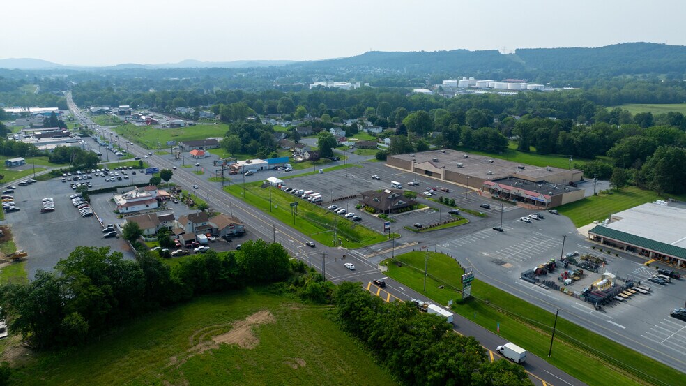 More Photos Of 4710 Penn Ave, Sinking Spring Freestanding For Lease