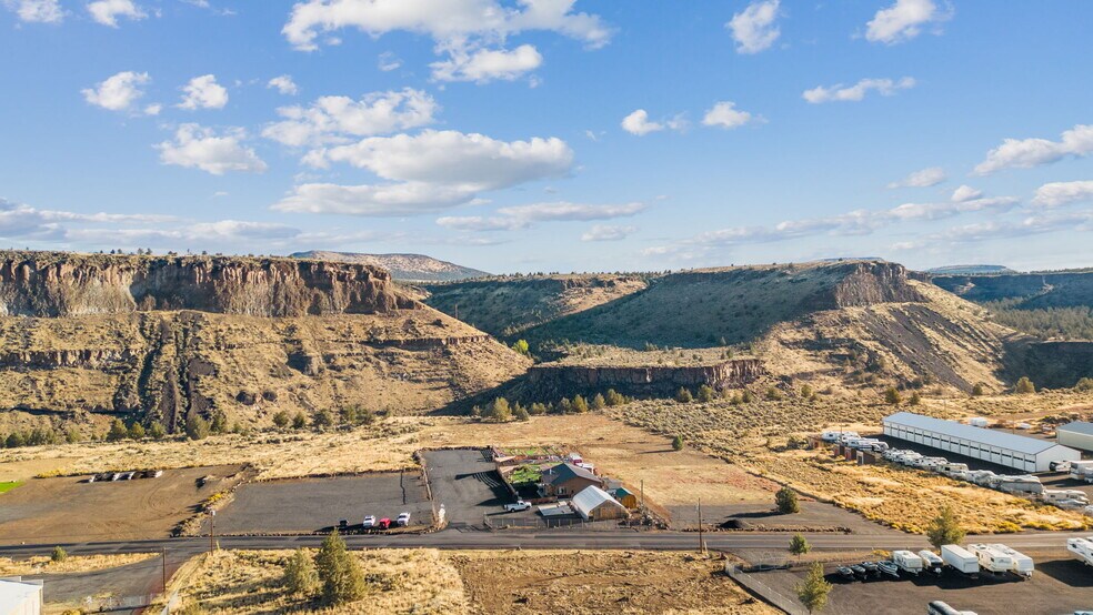 More Photos Of 13959 SW Commercial Loop Rd, Crooked River Ranch Restaurant For Sale