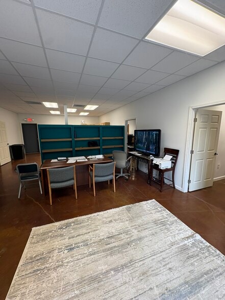 More Photos Of , Ashland Industrial For Sale