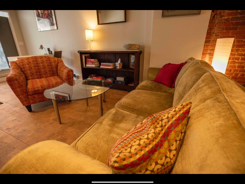 More Photos Of 403 Northampton St, Easton Office For Sale