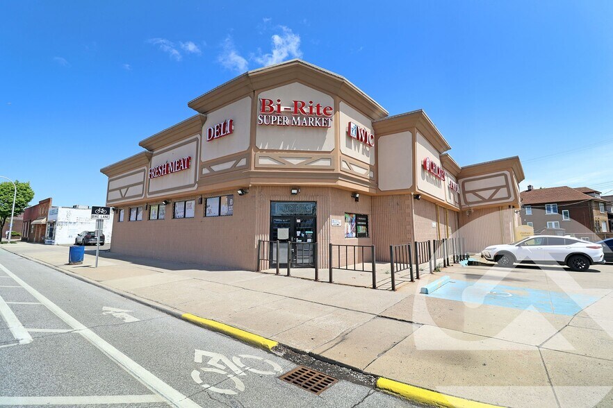 Primary Photo Of 10867 W Jefferson Ave, River Rouge Supermarket For Sale