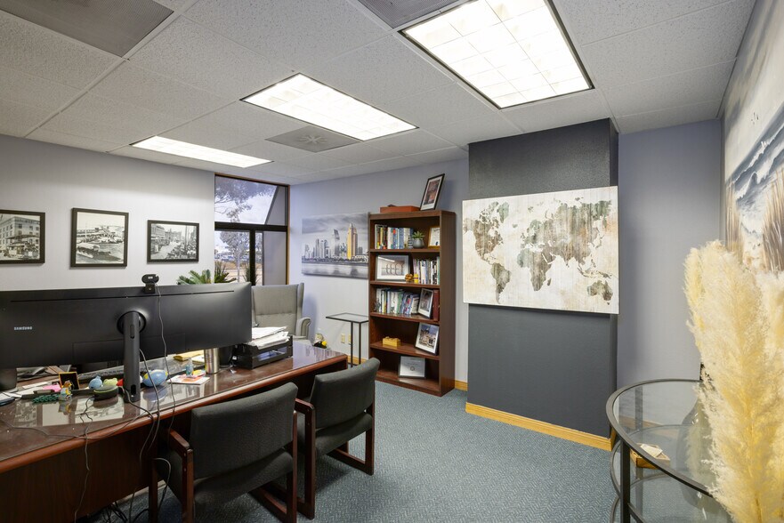 More Photos Of 4550 Kearny Villa Rd, San Diego Office For Sale