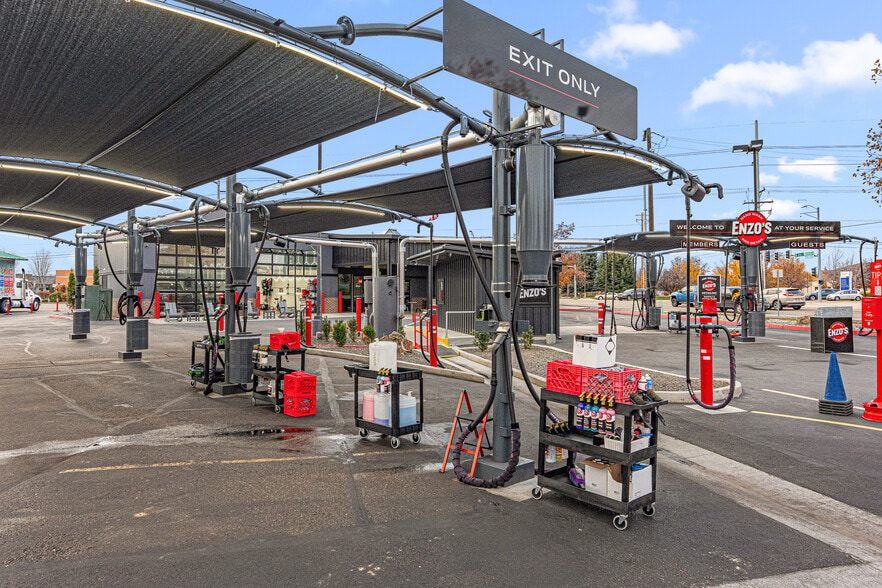 More Photos Of 10592 W State St, Boise Carwash For Sale