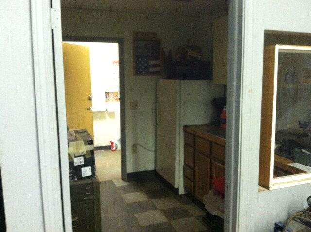More Photos Of 177 Avenue C, Williston Flex For Lease
