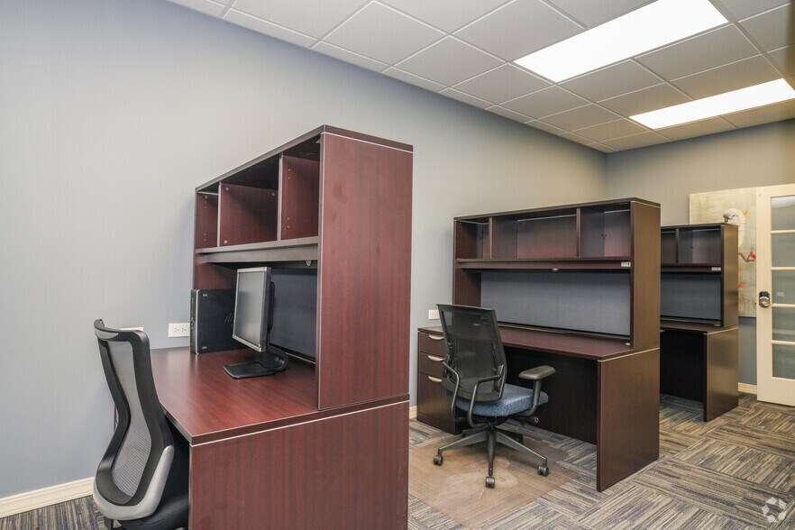 More Photos Of 601 N 5th St, Monroe Coworking Space