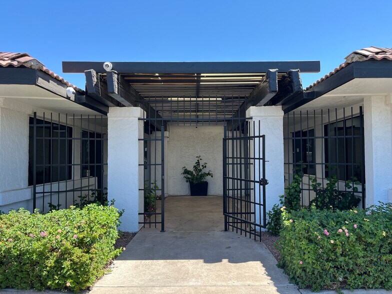 More Photos Of 4560 N 19th Ave, Phoenix Medical For Sale