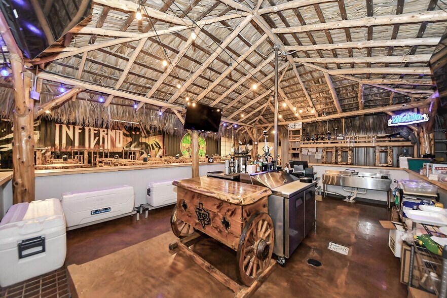 More Photos Of 11730 Aldine Westfield Rd, Houston Warehouse For Sale