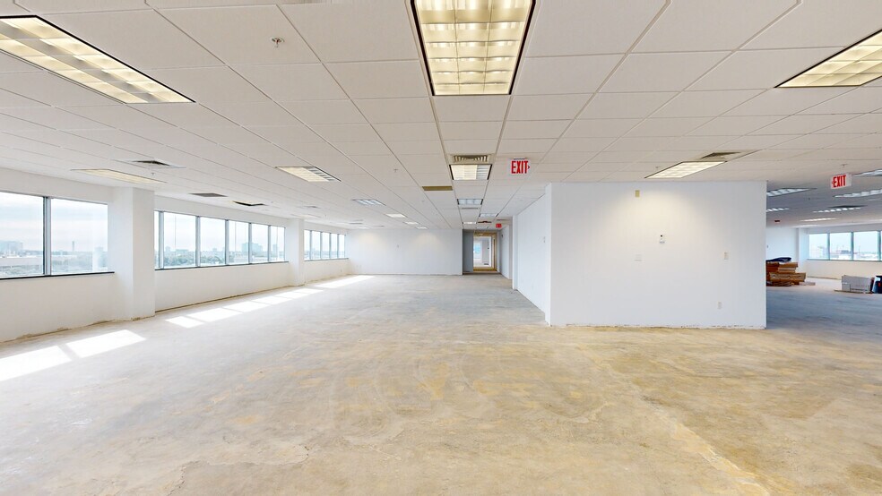 More Photos Of 2002 N Lois Ave, Tampa Office Residential For Lease