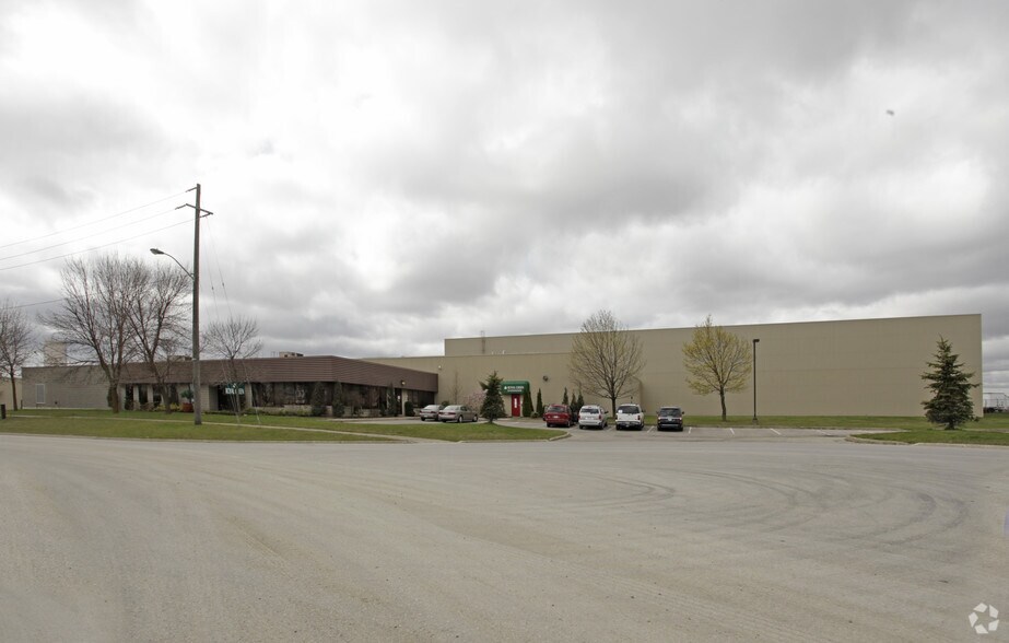 Primary Photo Of 5 Copper Rd, Brampton Warehouse For Lease