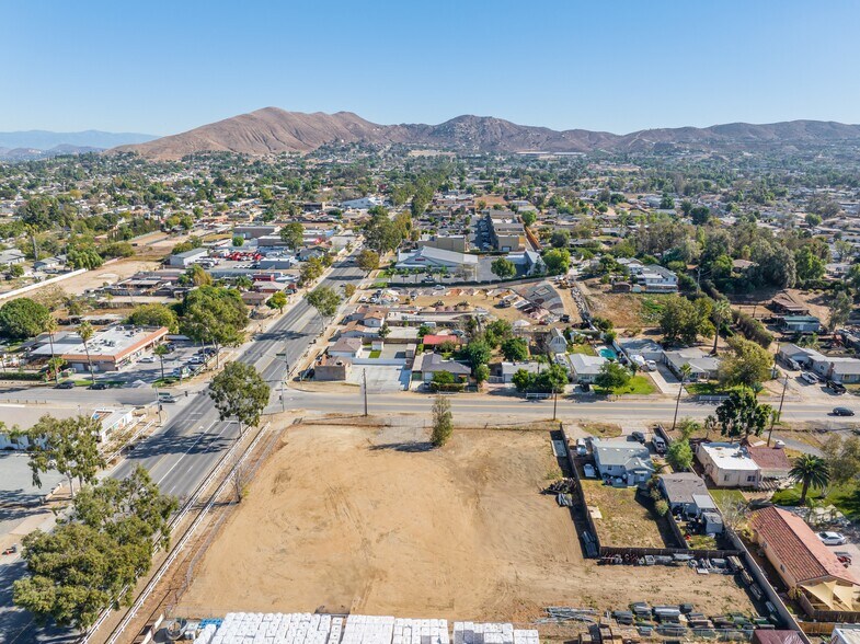 More Photos Of 1100 6th St, Norco Land For Sale