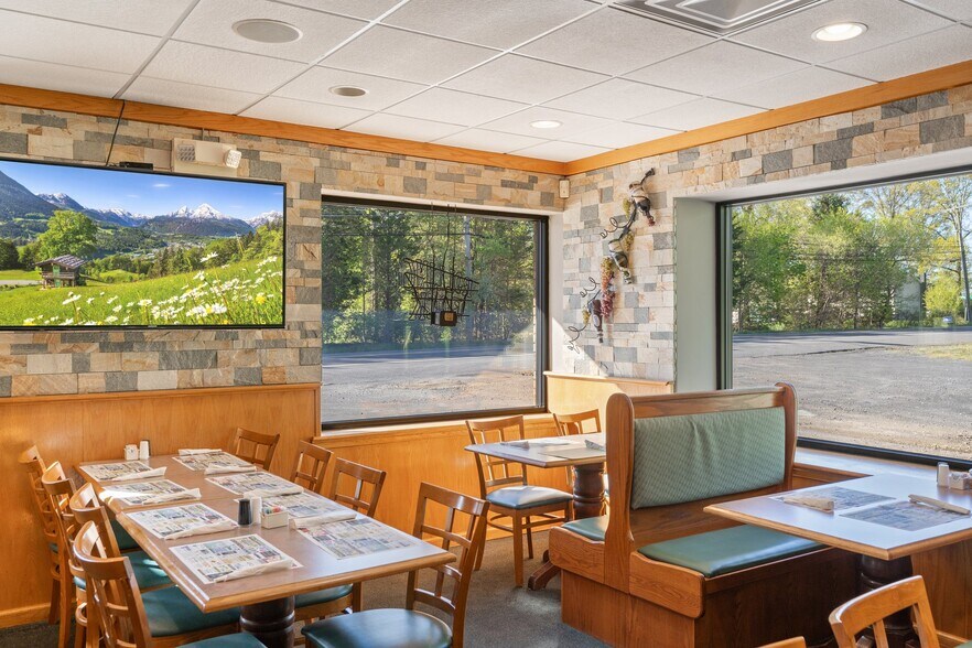 More Photos Of 232 W Moorestown Rd, Wind Gap Restaurant For Sale