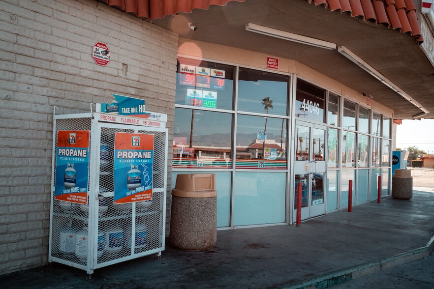 More Photos Of 44046 Jackson St, Indio Convenience Store For Sale