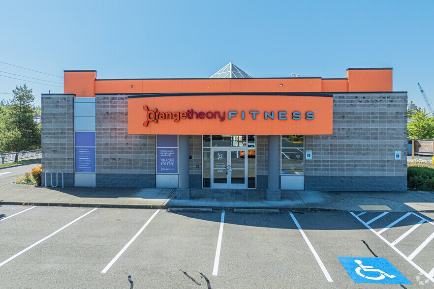 More Photos Of 35007 Enchanted Pky S, Federal Way Freestanding For Lease