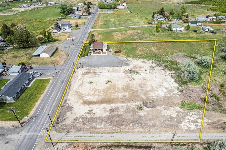 More Photos Of 781 Roza Dr, Zillah Healthcare For Sale