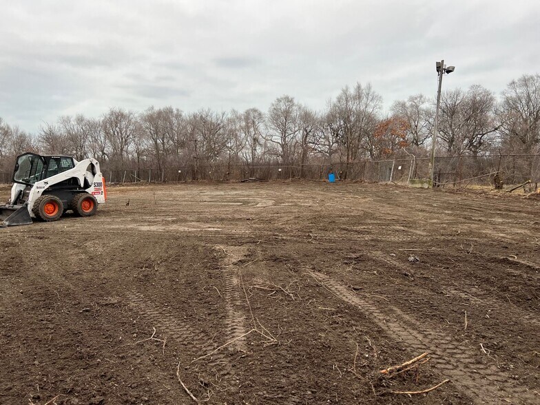 More Photos Of 1201 15th Street Ave, Gary Land For Lease