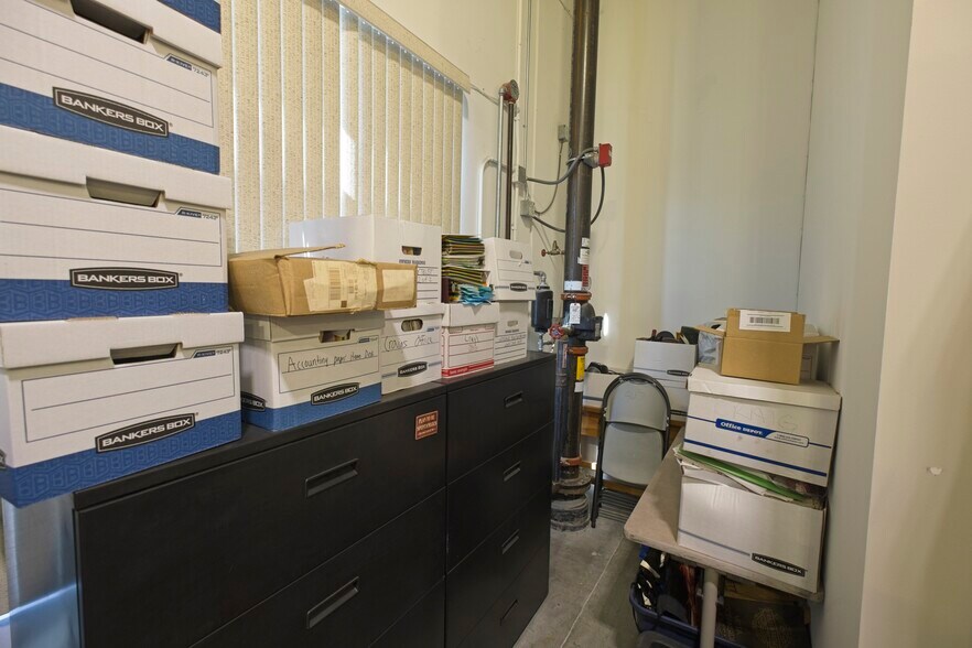More Photos Of 1361 Rocky Point Dr, Oceanside Warehouse For Sale