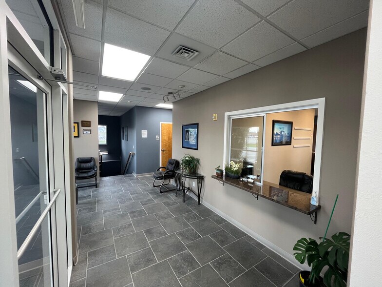 More Photos Of 1123 N Grant Pl, Kennewick Office For Sale