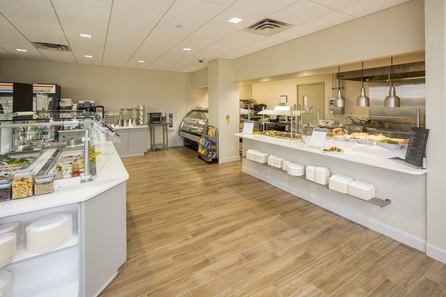 More Photos Of 1475 Dunwoody Dr, West Chester Office For Lease