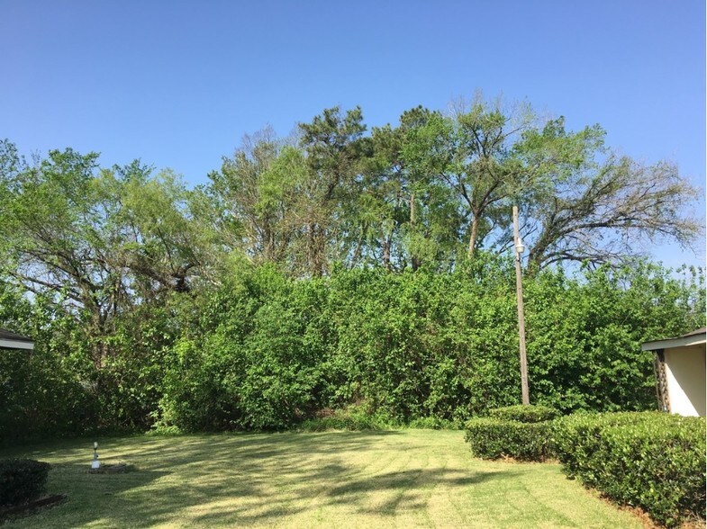 More Photos Of 11781 Eastex Fwy, Houston Land For Sale