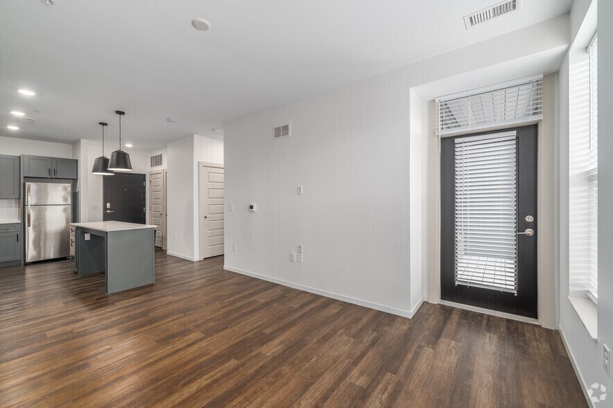 More Photos Of 2223 Lee Rd, Cleveland Apartments For Lease