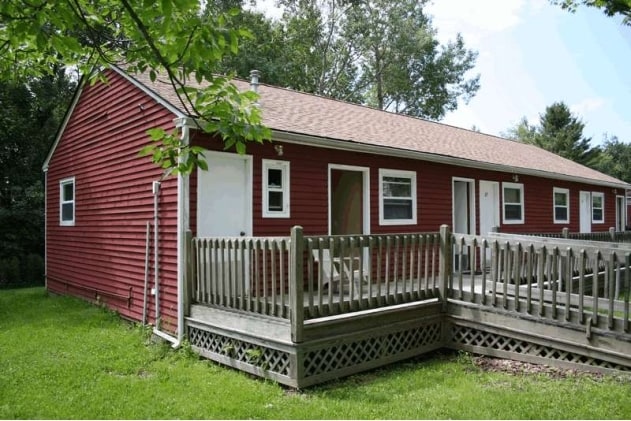 More Photos Of 885 Washington Mountain Rd, Washington Hotel For Sale