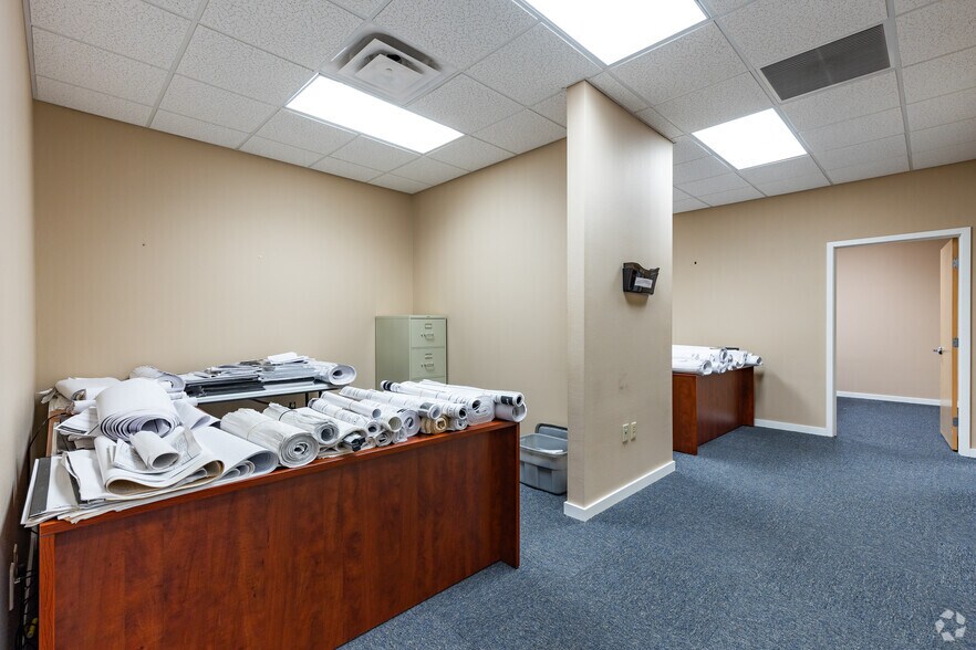 More Photos Of 85 SW 52nd Ave, Ocala Office For Lease