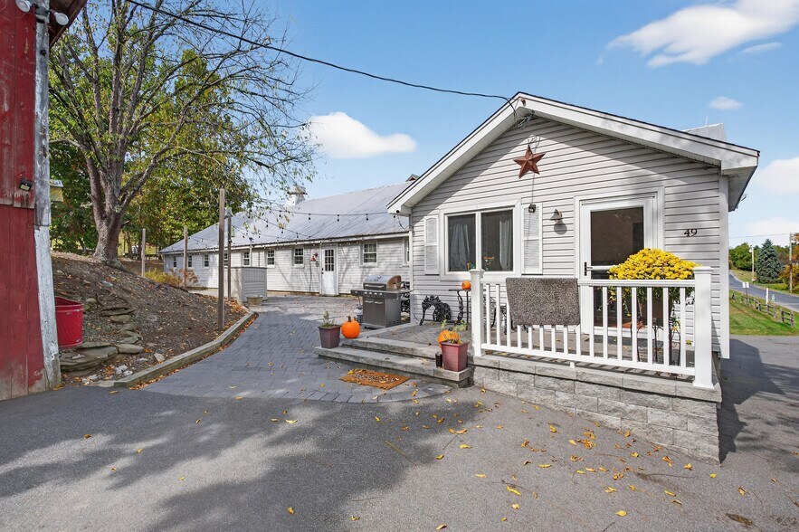 More Photos Of 65 Four Corners Rd, Warwick Specialty For Sale