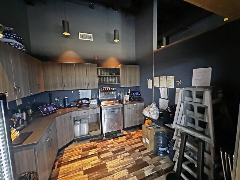 More Photos Of 200 Main St, Hobart Restaurant For Sale