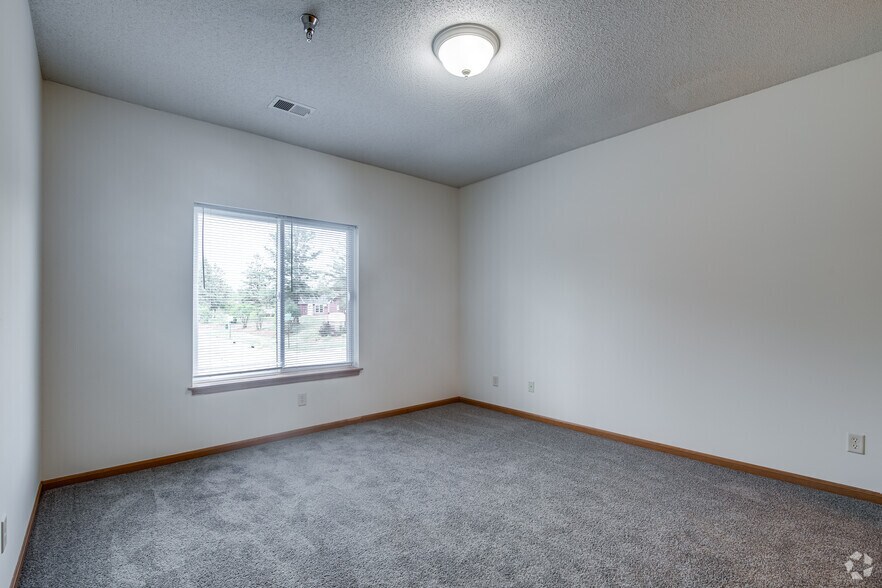 More Photos Of 2225 Orleans St W, Stillwater Apartments For Sale