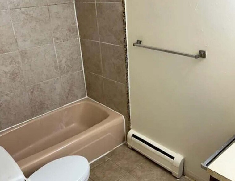 More Photos Of 640 S Main St, Algonquin Multifamily For Sale