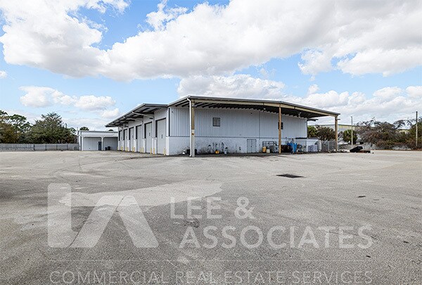 More Photos Of 1875 Robert J Conlan Blvd NE, Palm Bay Warehouse For Lease