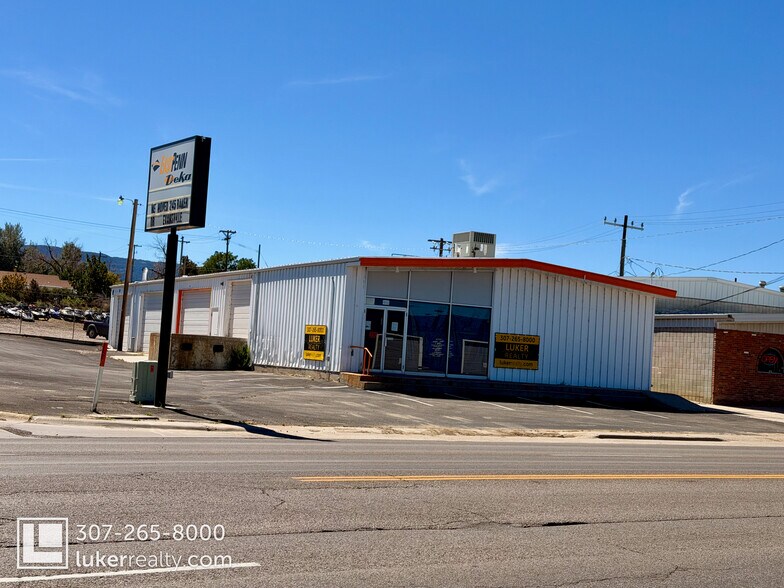More Photos Of 1833 E Yellowstone Hwy, Casper General Retail For Sale