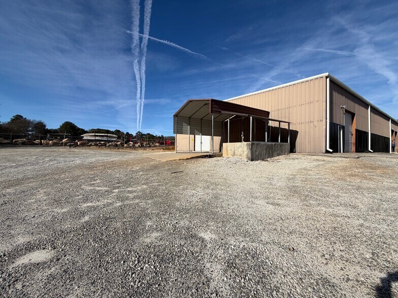 More Photos Of 2367 Rockaway Industrial Blvd, Conyers Industrial For Lease