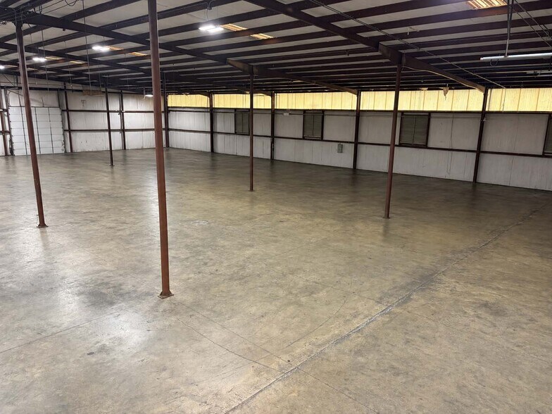 More Photos Of 3000 County Road 11 rd, Pelham Industrial For Lease