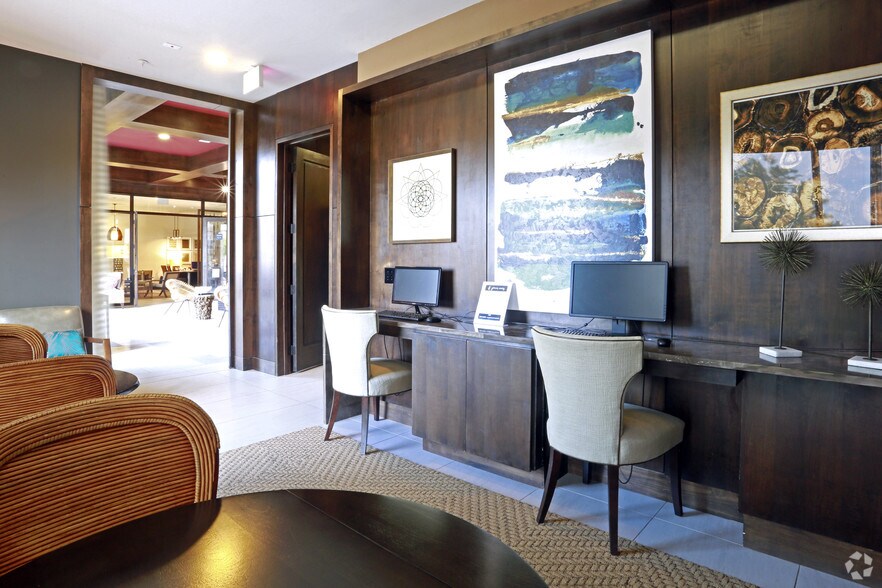 More Photos Of 380 Vista Court Dr, Plano Apartments For Lease