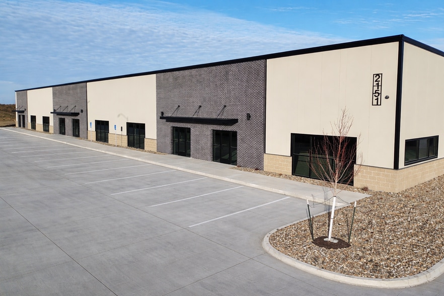 Primary Photo Of 2151 Shiloh Rose Pkwy SW, Bondurant Warehouse For Lease