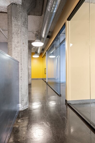 More Photos Of 718 Washington Ave N, Minneapolis Loft Creative Space For Sale