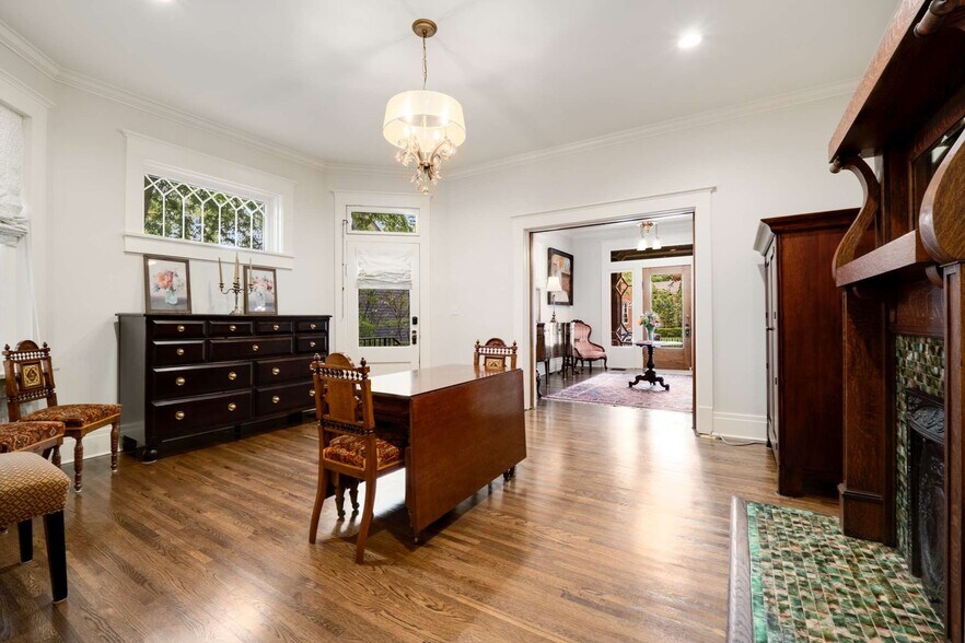 More Photos Of 1308 6th Ave N, Nashville Office Residential For Sale