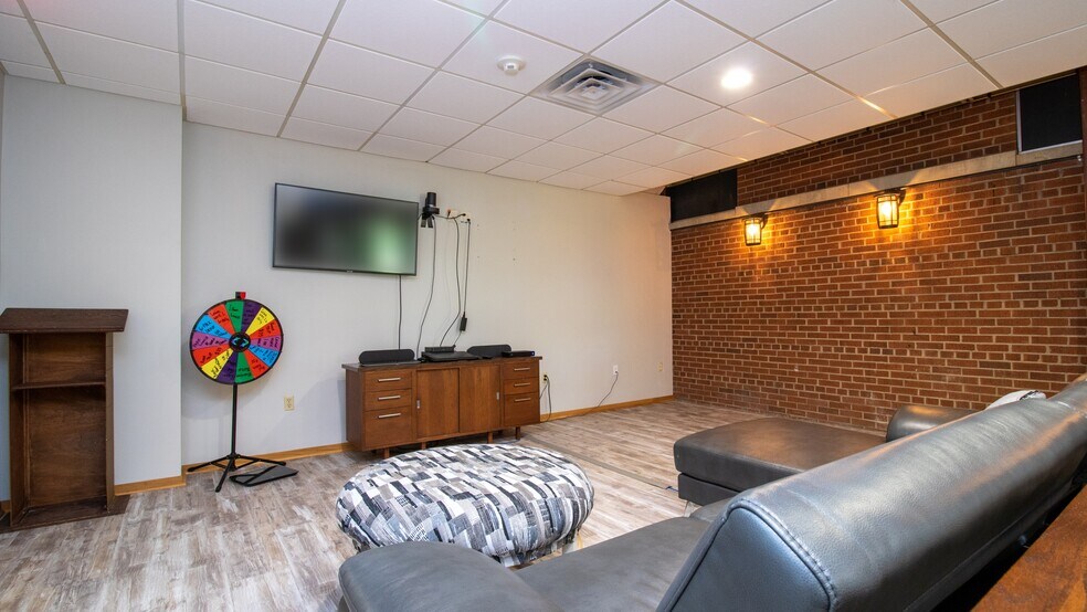More Photos Of 214 2nd St, Brokaw Loft Creative Space For Sale