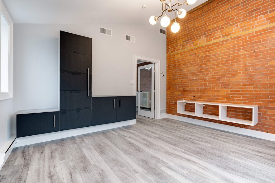 More Photos Of 13-15 Bold St, Hamilton Office Residential For Sale