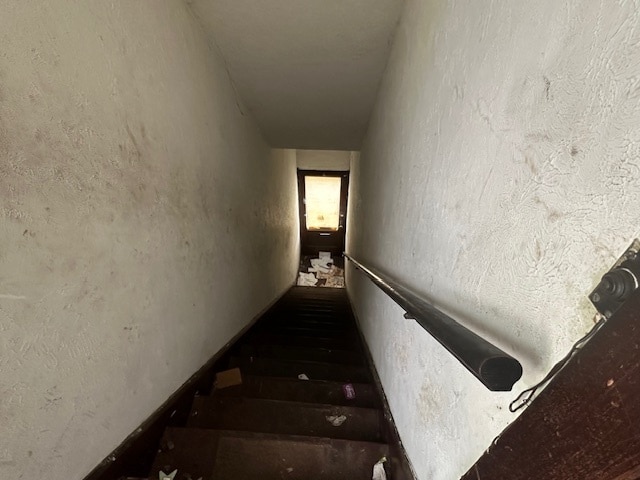 More Photos Of 1115 East Ave, Elyria Storefront Retail Residential For Sale