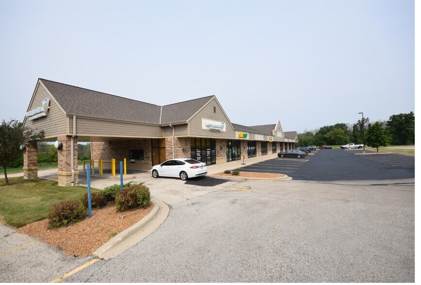 More Photos Of 751 Church St, Allenton Storefront For Lease
