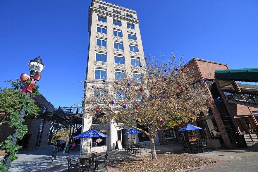 More Photos Of 327 Main St, Greenwood Office For Sale