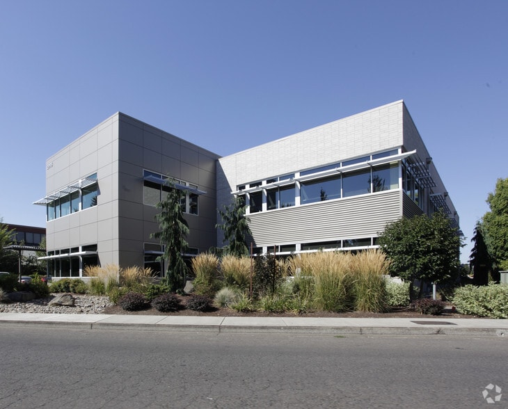 Primary Photo Of 2995 Ryan Dr SE, Salem Office For Sale