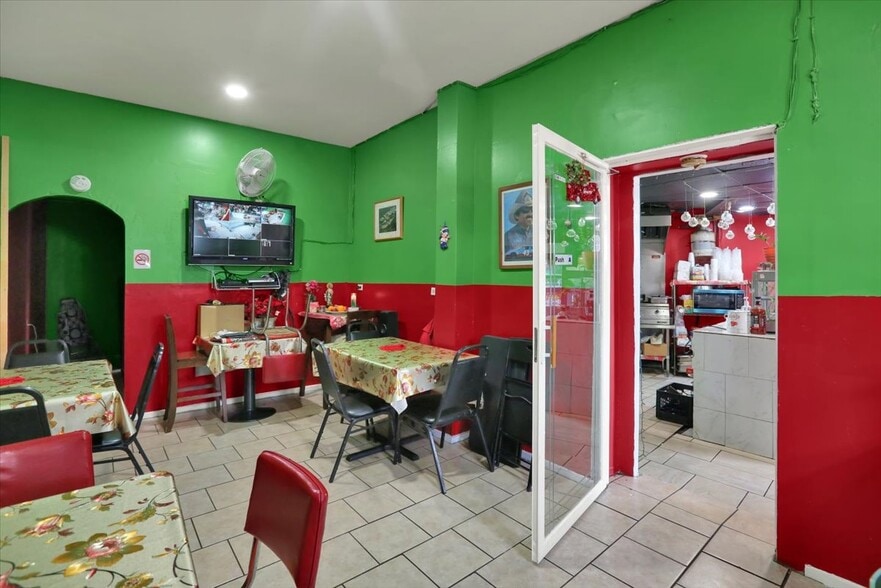 More Photos Of 701 Bingaman St, Reading Industrial For Sale