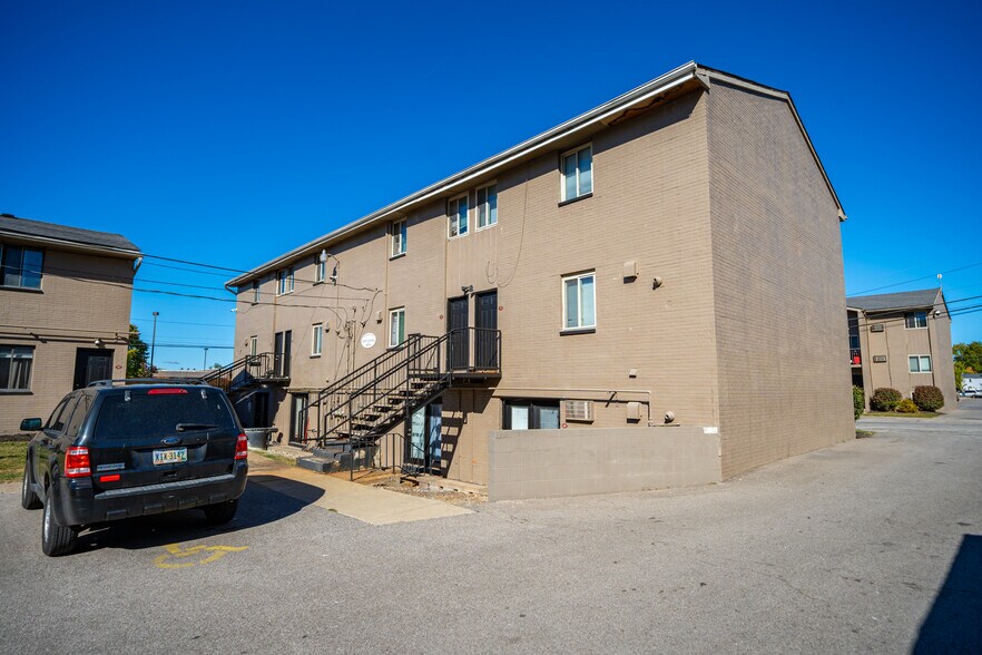 More Photos Of 2307-2707 Washington Ave, Lorain Apartments For Sale