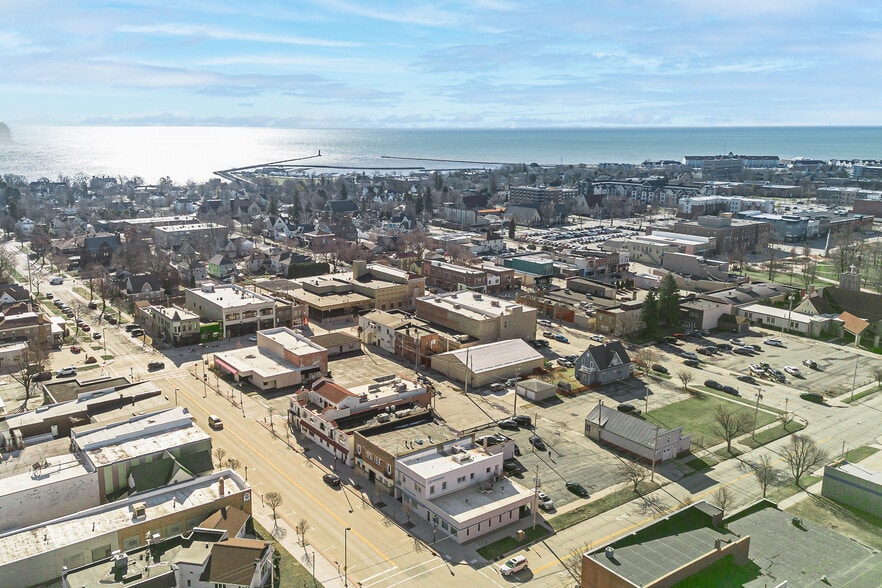 More Photos Of 831 Michigan Ave, Sheboygan Skilled Nursing Facility For Sale