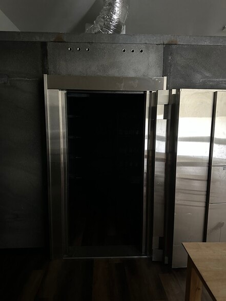 More Photos Of 204 W 2nd St, Edmond Freestanding For Sale