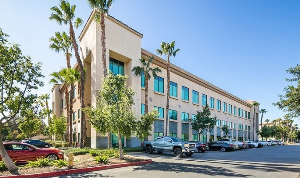 More Photos Of 2280 Market St, Riverside Unknown For Lease