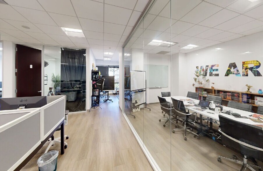 More Photos Of 14140-14144 Ventura Blvd, Sherman Oaks Loft Creative Space For Lease